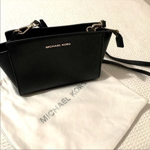 Michael Kors Crossbody with dust bag